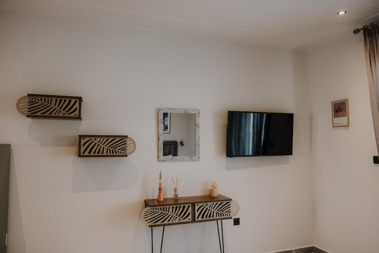 Pearl Apartel A1 Apartment Volos Ngoại thất bức ảnh